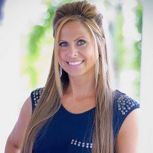 Meet your Posher, Levi